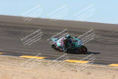 media/Dec-15-2023-Apex Assassins (Fri) [[91f19fb1c7]]/Racer 2/Session 2 (Bowl Exit)/